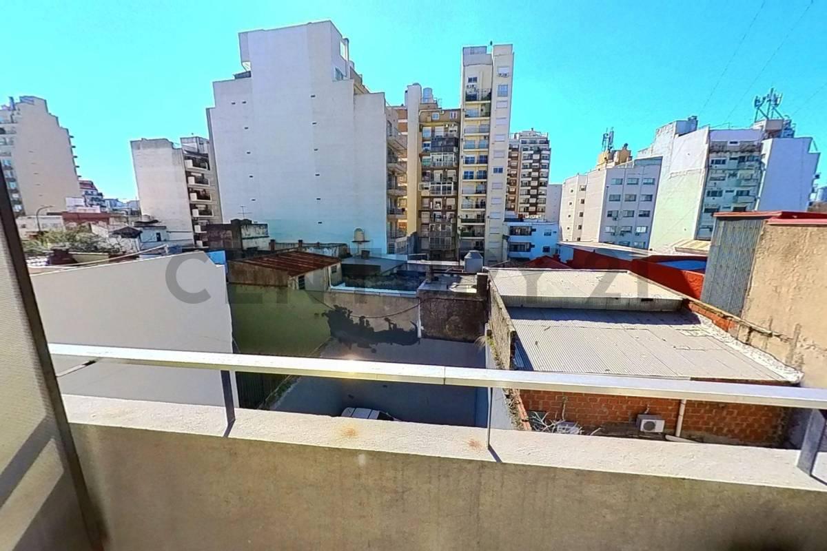 Foto de Venta Duplex de 2 ambientes y medio en Boedo — Av. Juan de Garay al 3700, imagen 5