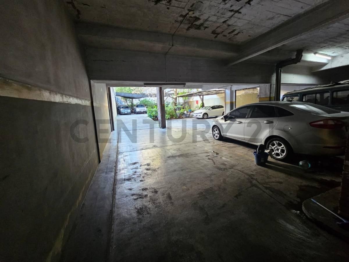 Foto de Venta Cochera en Recoleta, imagen 2