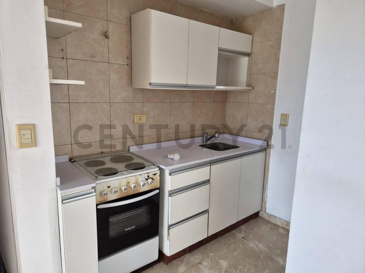 Foto de Alquiler Monoambiente Al Frente Con Balcón y SUM | Tucumán 329, Pilar, imagen 4