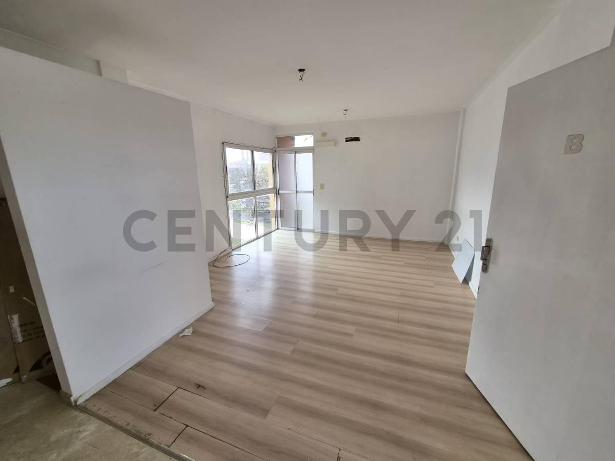 Foto de Alquiler Monoambiente Al Frente Con Balcón y SUM | Tucumán 329, Pilar, imagen 1