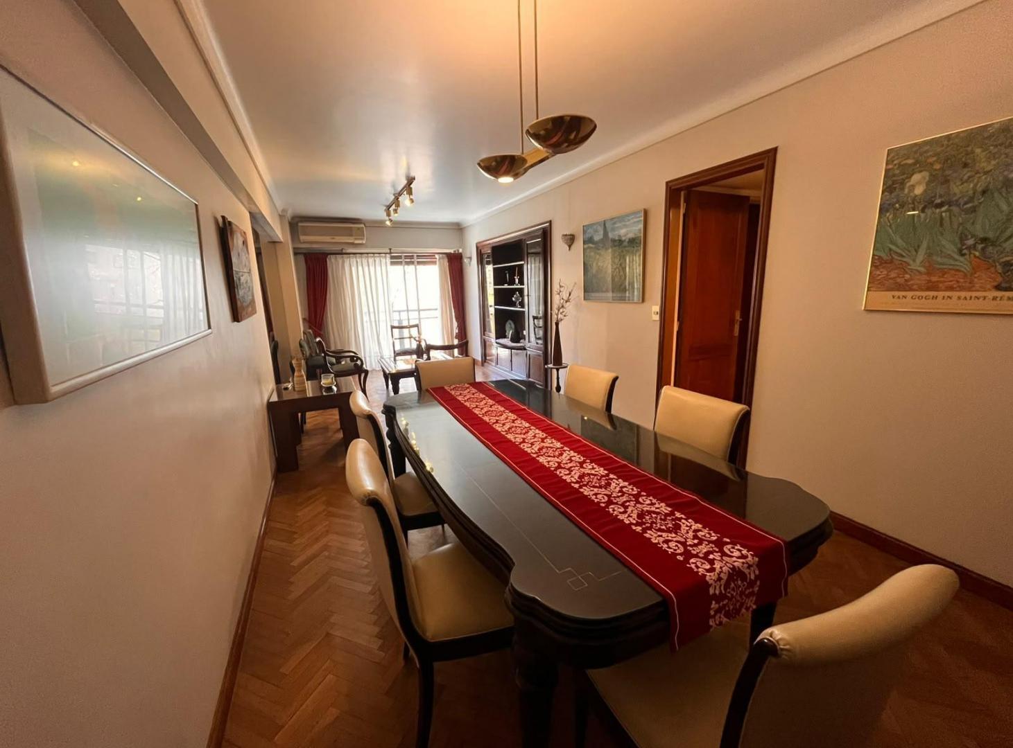 Foto de Departamento 5 ambientes con cochera en venta Recoleta, imagen 4