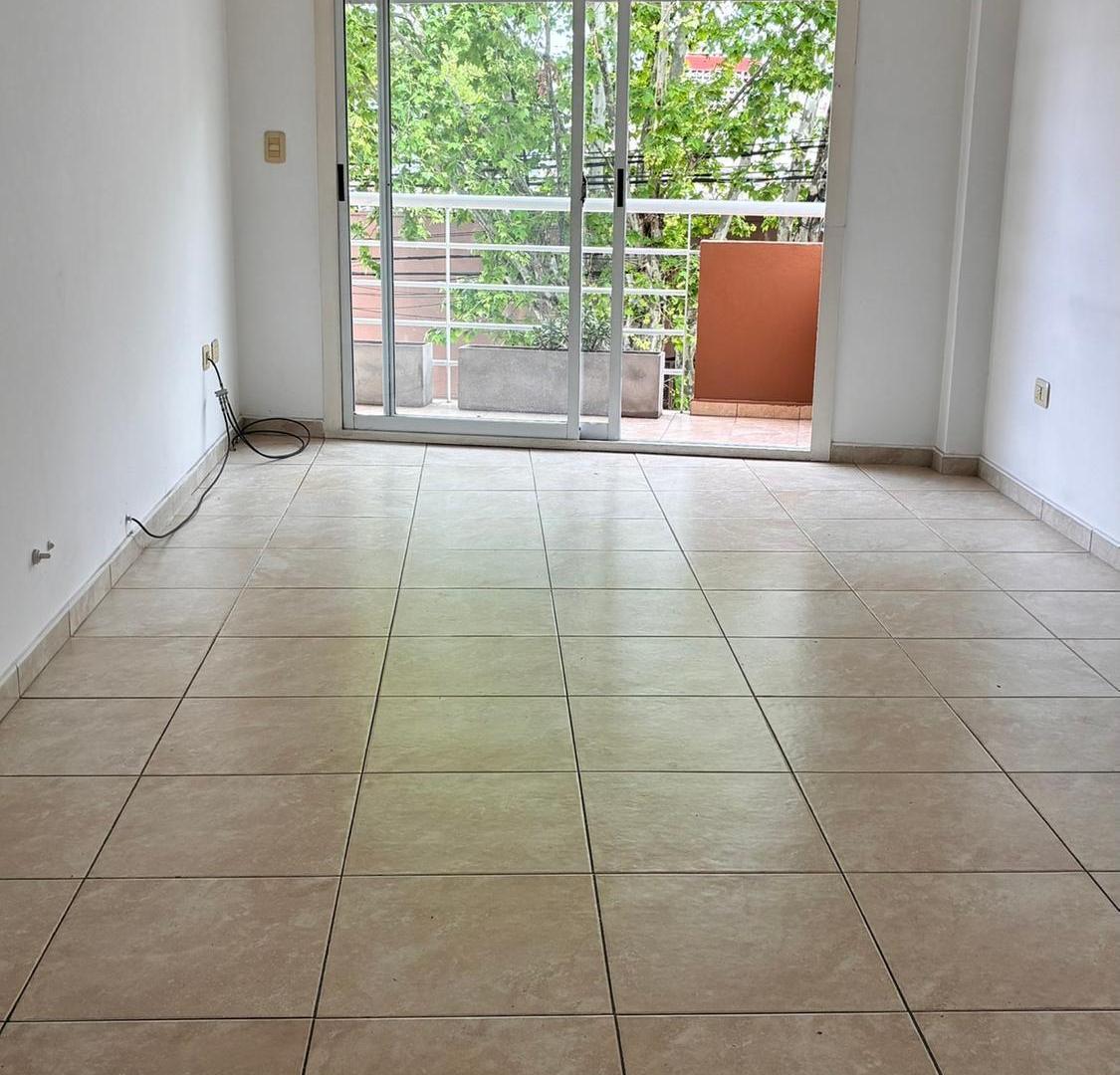 Foto de Departamento en alquiler en monte castro, imagen 4