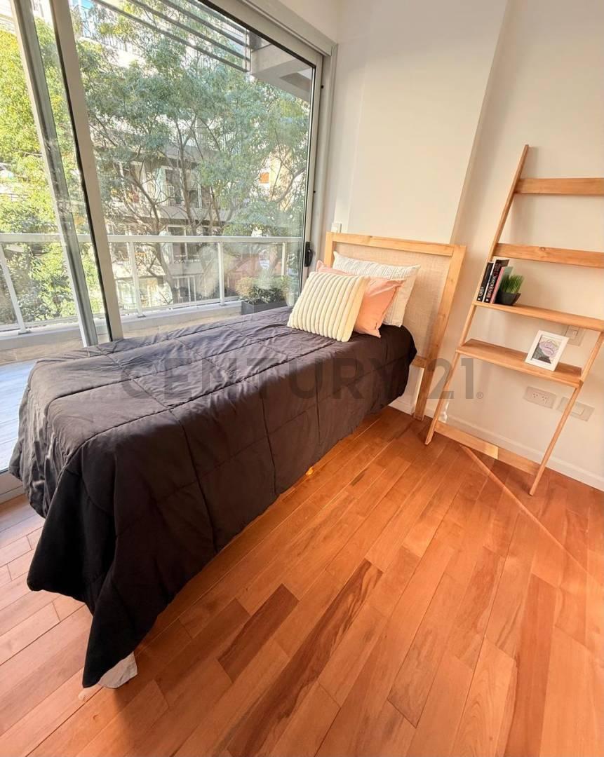 Venta Cuatro Ambientes con Cochera, Caballito Sur 2