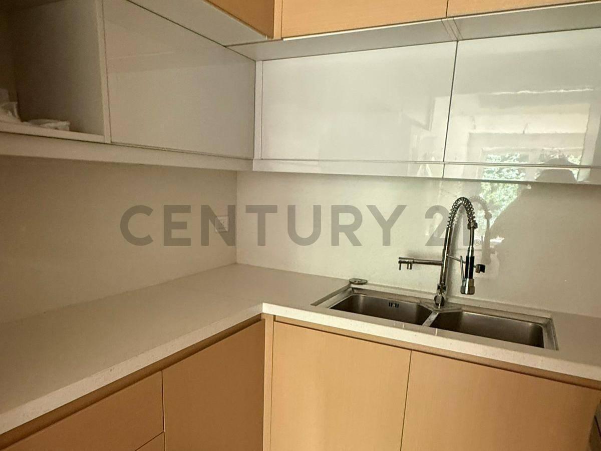 Tres Ambientes en Venta Caballito Sur 1