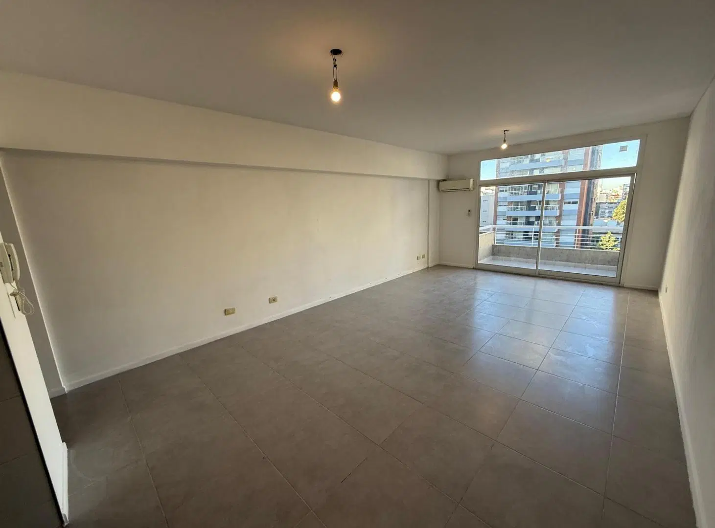 MONOAMBIENTE CON BALCÓN EN ALQUILER, VILLA URQUIZA 3