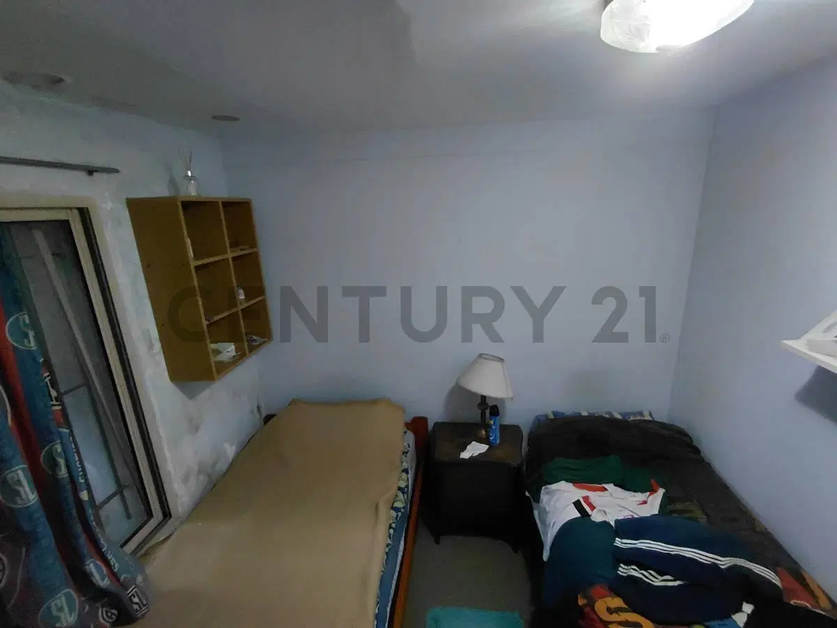 LOTE DE 3 PH.   PARA INVERSIÓN.  BANFIELD centro. 3