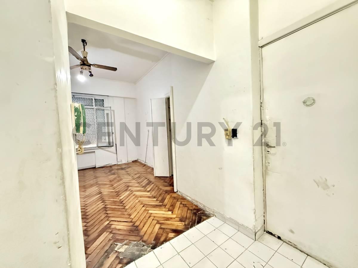 Foto de VENTA DEPARTAMENTO MONO - APTO PROFESIONAL EN TRIBUNALES, imagen 1