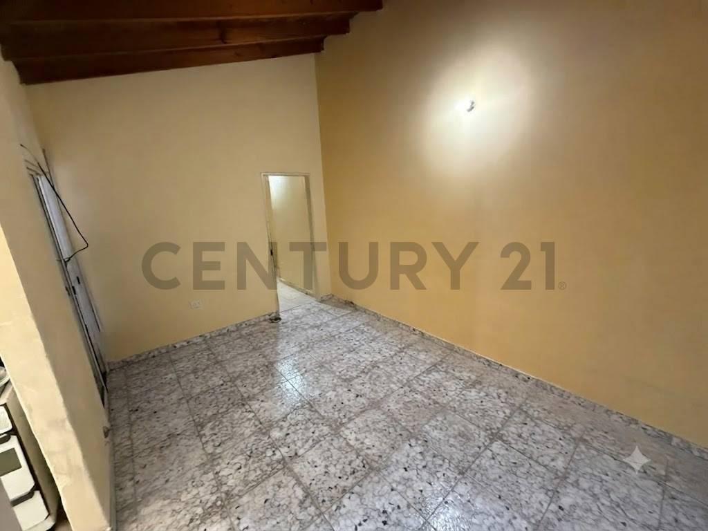 Foto de Departamento 2 amb. en Liniers, imagen 3