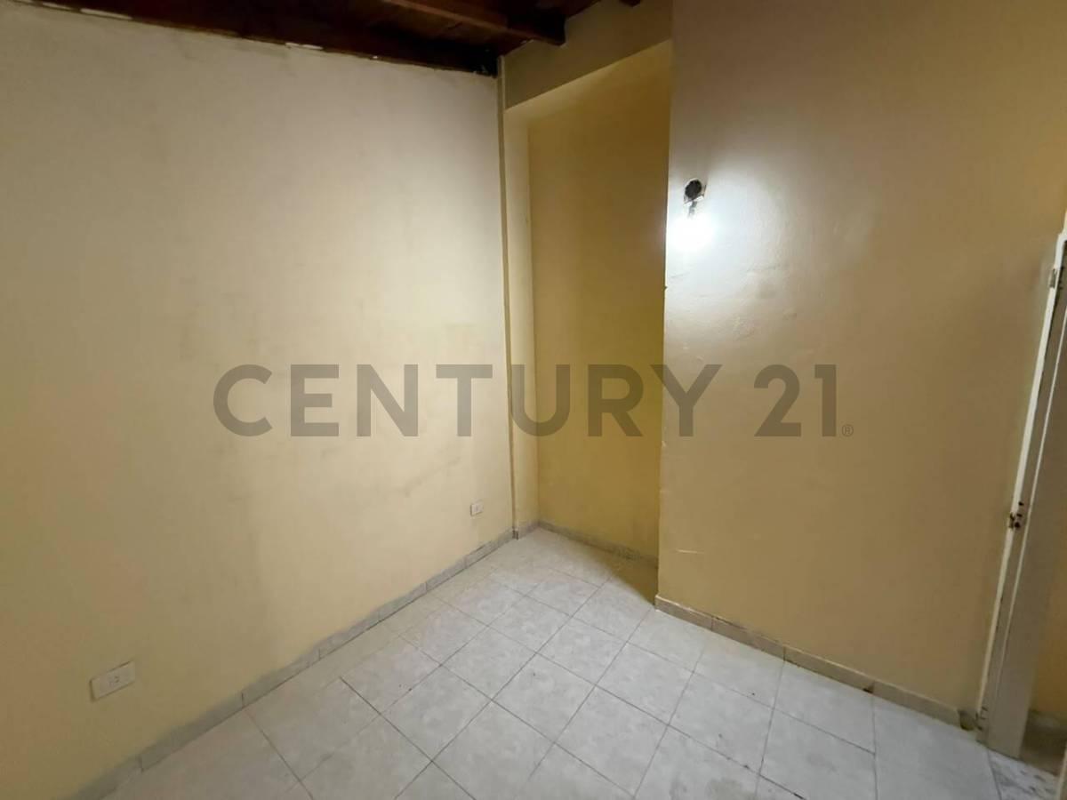 Foto de Departamento 2 amb. en Liniers, imagen 5