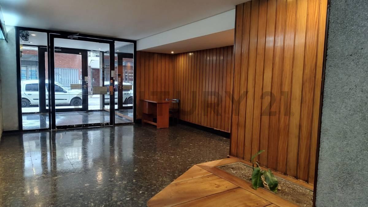 Foto de DEPARTAMENTO 3 AMBIENTES EN CABALLITO, imagen 2