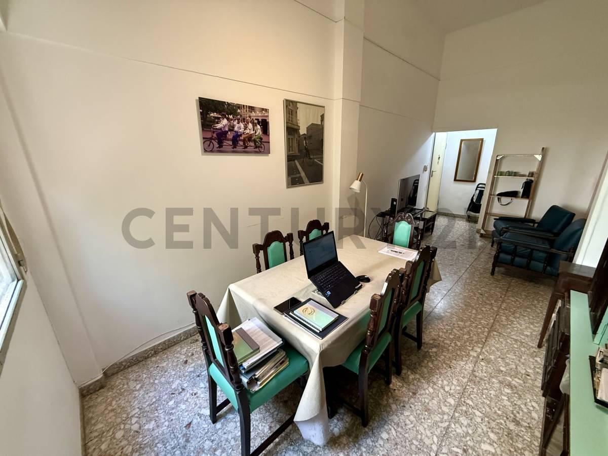 Foto de DEPARTAMENTO 3 AMBIENTES CON PATIO EN BALVANERA, imagen 1