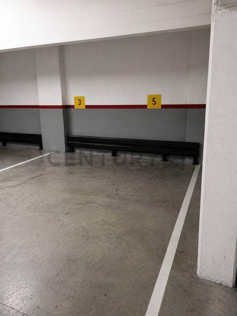 Foto de VENTA - COCHERA CUBIERTA - TRIBUNALES, imagen 2