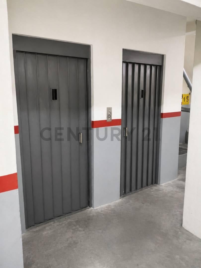 Foto de VENTA - COCHERA CUBIERTA - TRIBUNALES, imagen 1