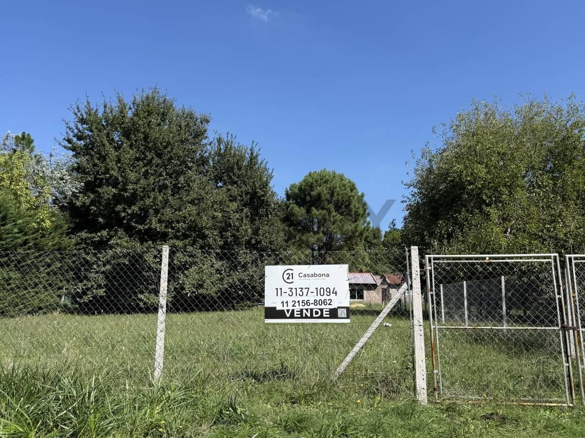 Foto de ¡TERRENO CON PILETA EN BARRIO 20 DE JUNIO CON 2 CASAS EN TERMINACIÓN!, imagen 3