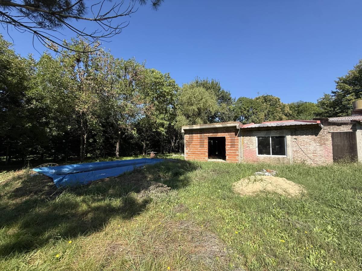 Foto de ¡TERRENO CON PILETA EN BARRIO 20 DE JUNIO CON 2 CASAS EN TERMINACIÓN!, imagen 2