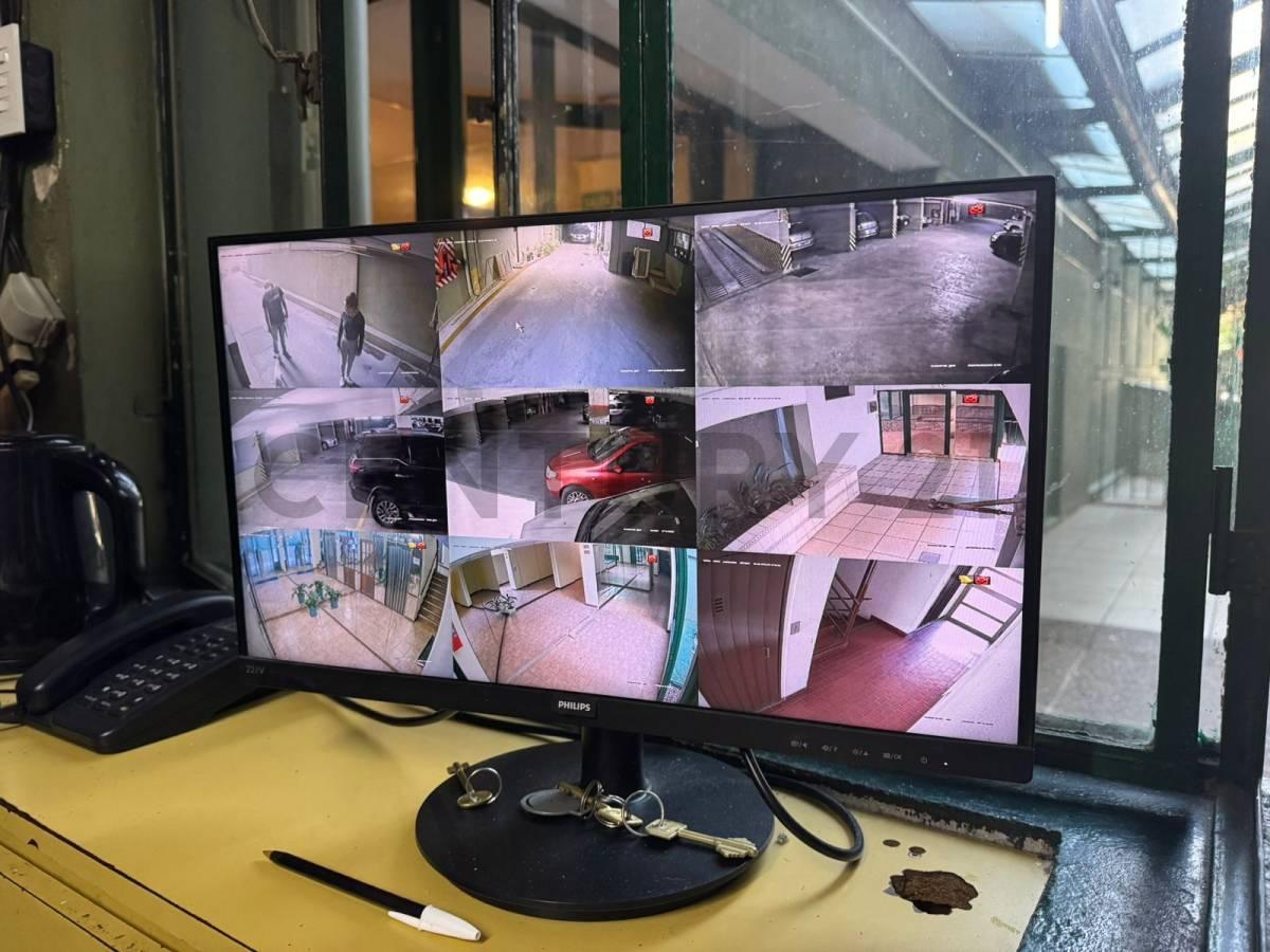 Foto de COCHERA en Planta Baja con acceso directo y seguridad 24hs - a metros, imagen 4