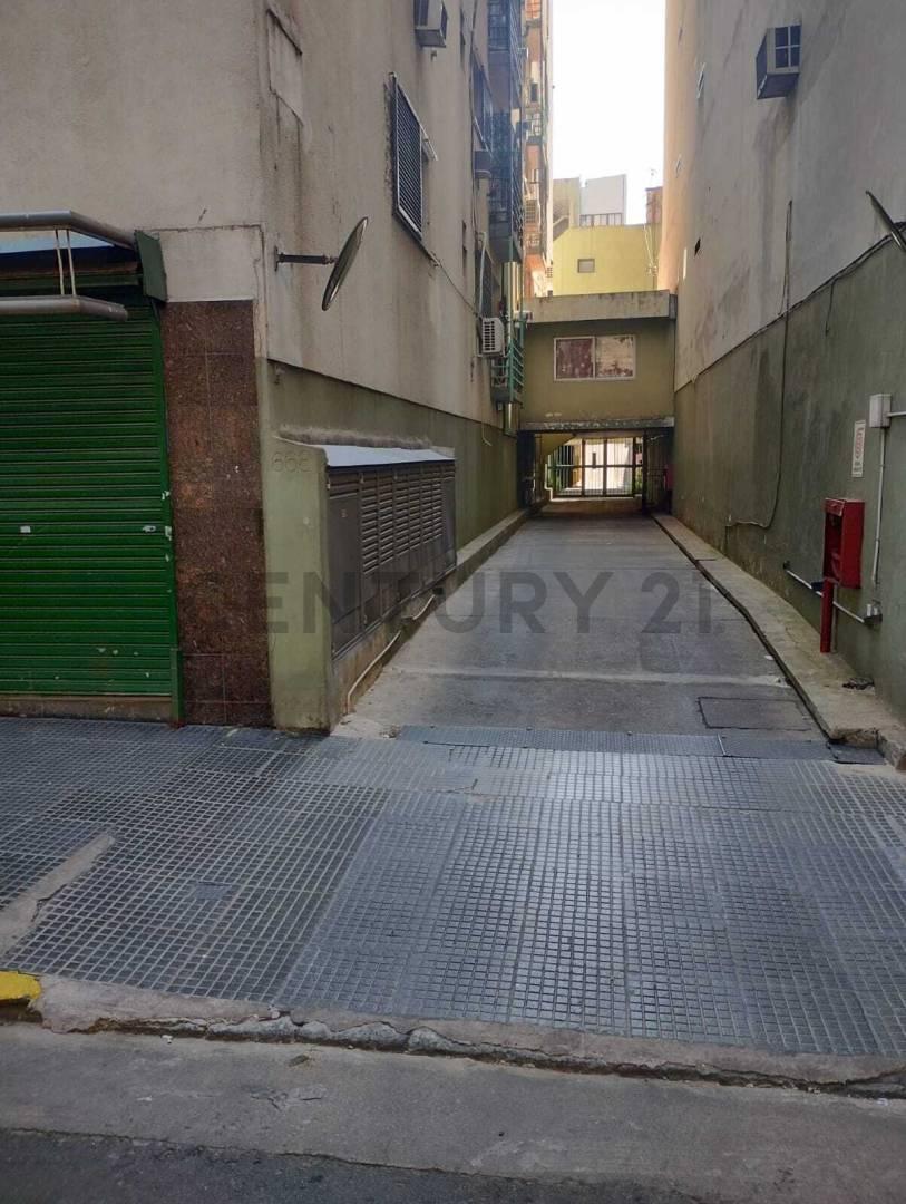 Foto de COCHERA en Planta Baja con acceso directo y seguridad 24hs - a metros, imagen 5