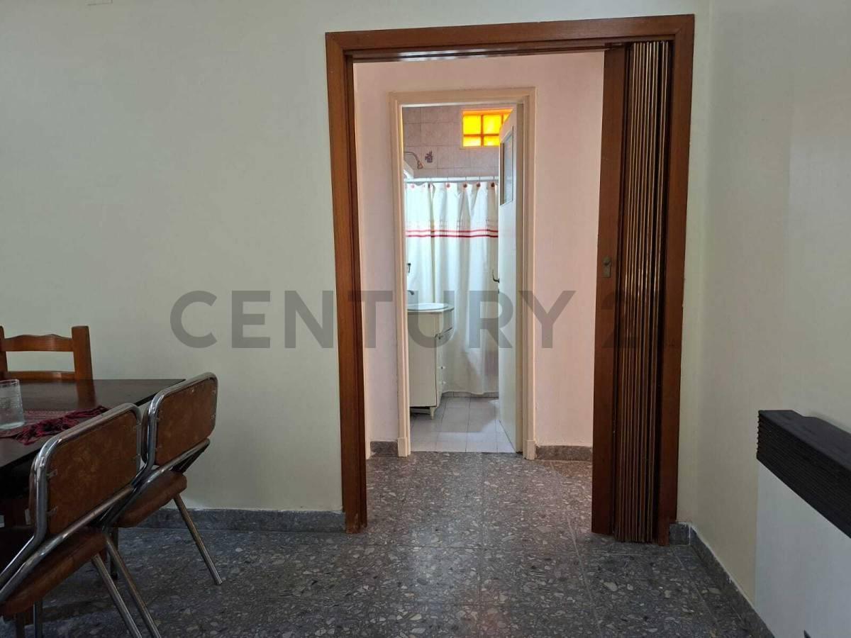 Foto de PH 3 AMBIENTES EN VENTA CON BALCÓN- SIN EXPENSAS-, imagen 5