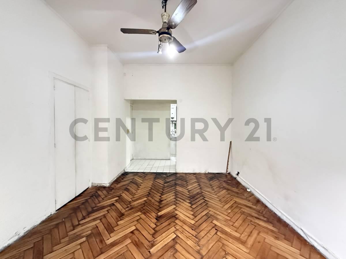 Foto de VENTA DEPARTAMENTO MONO - APTO PROFESIONAL EN TRIBUNALES, imagen 1