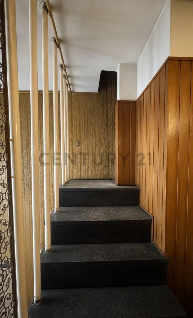 Foto de Se Vende Casa de 2 Plantas con Cochera, Terraza y Quinchos, a Pasos del, imagen 4