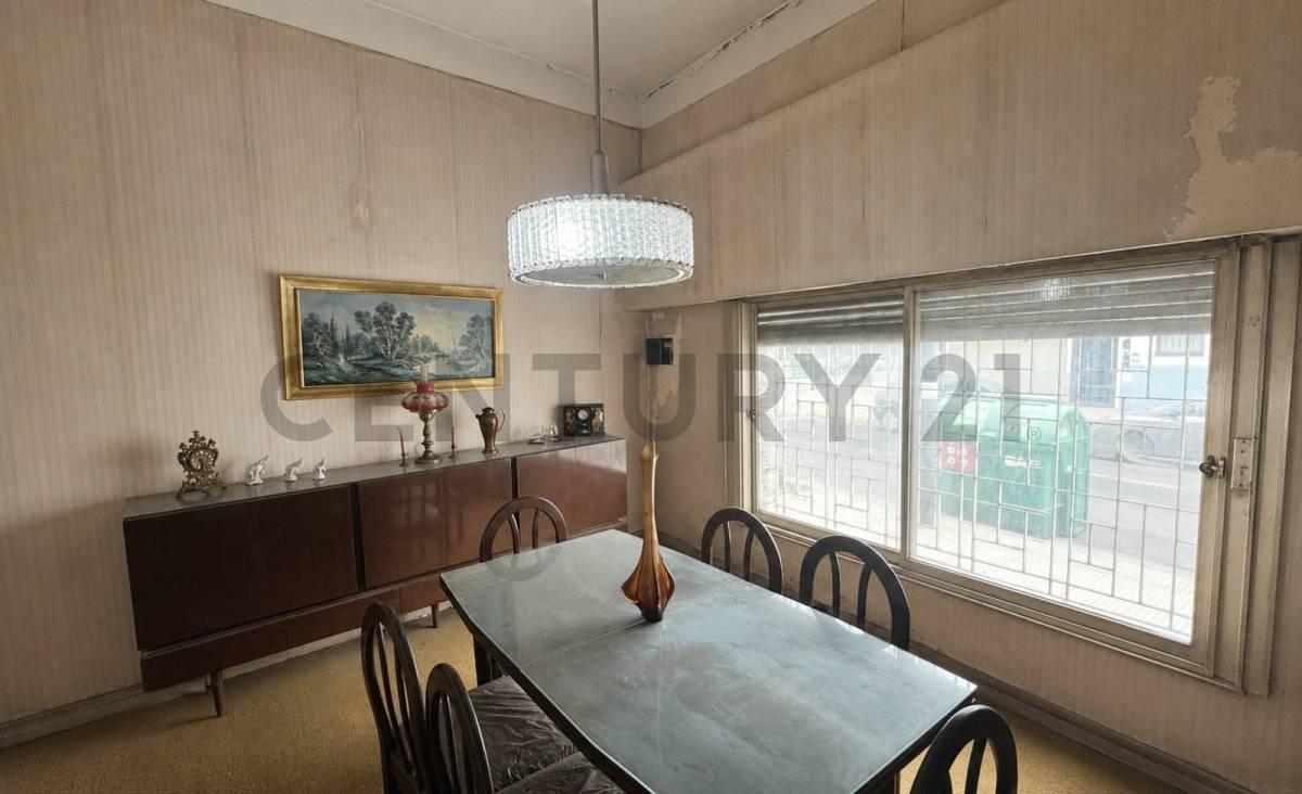 Foto de Se Vende Casa de 2 Plantas con Cochera, Terraza y Quinchos, a Pasos del, imagen 1