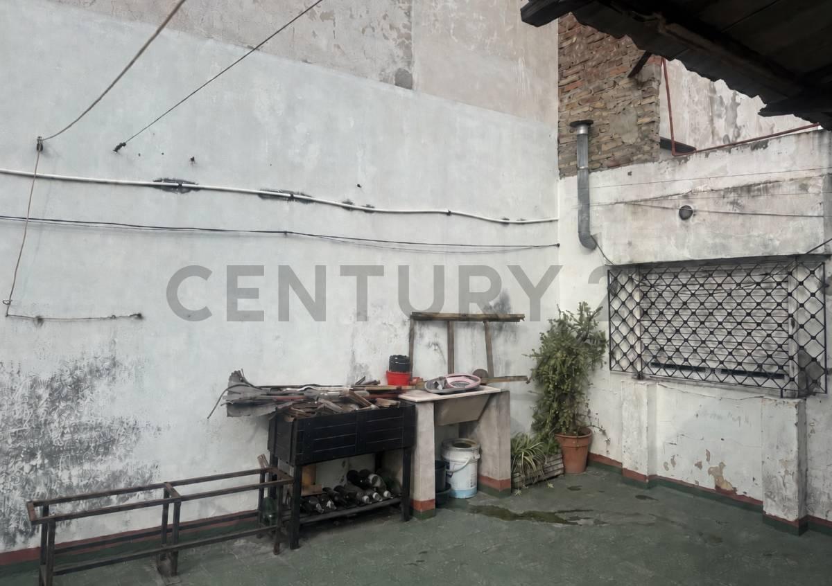 Foto de PH DE AMPLIAS DIMENSIONES, DOBLE ACCESO Y TERRAZA – NUEVA POMPEYA, imagen 4