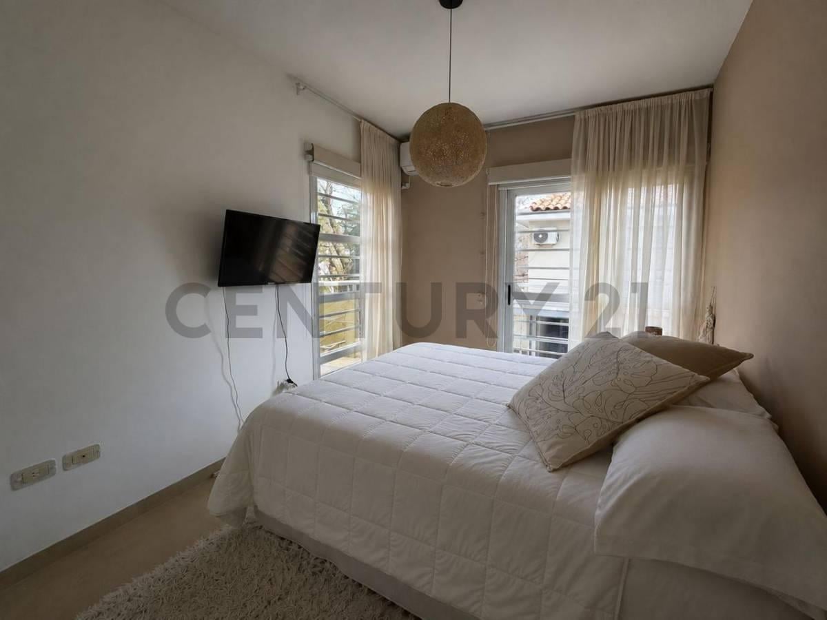 Foto de PH 6 Ambientes estilo Casa| Condominio Premium | APTO CREDITO | Pileta, imagen 3