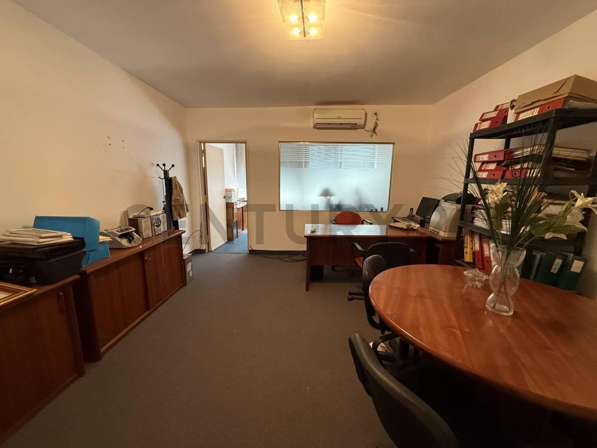 Foto de VENTA OFICINA 2 AMBIENTES EN MICROCENTRO CON COCINA, imagen 1