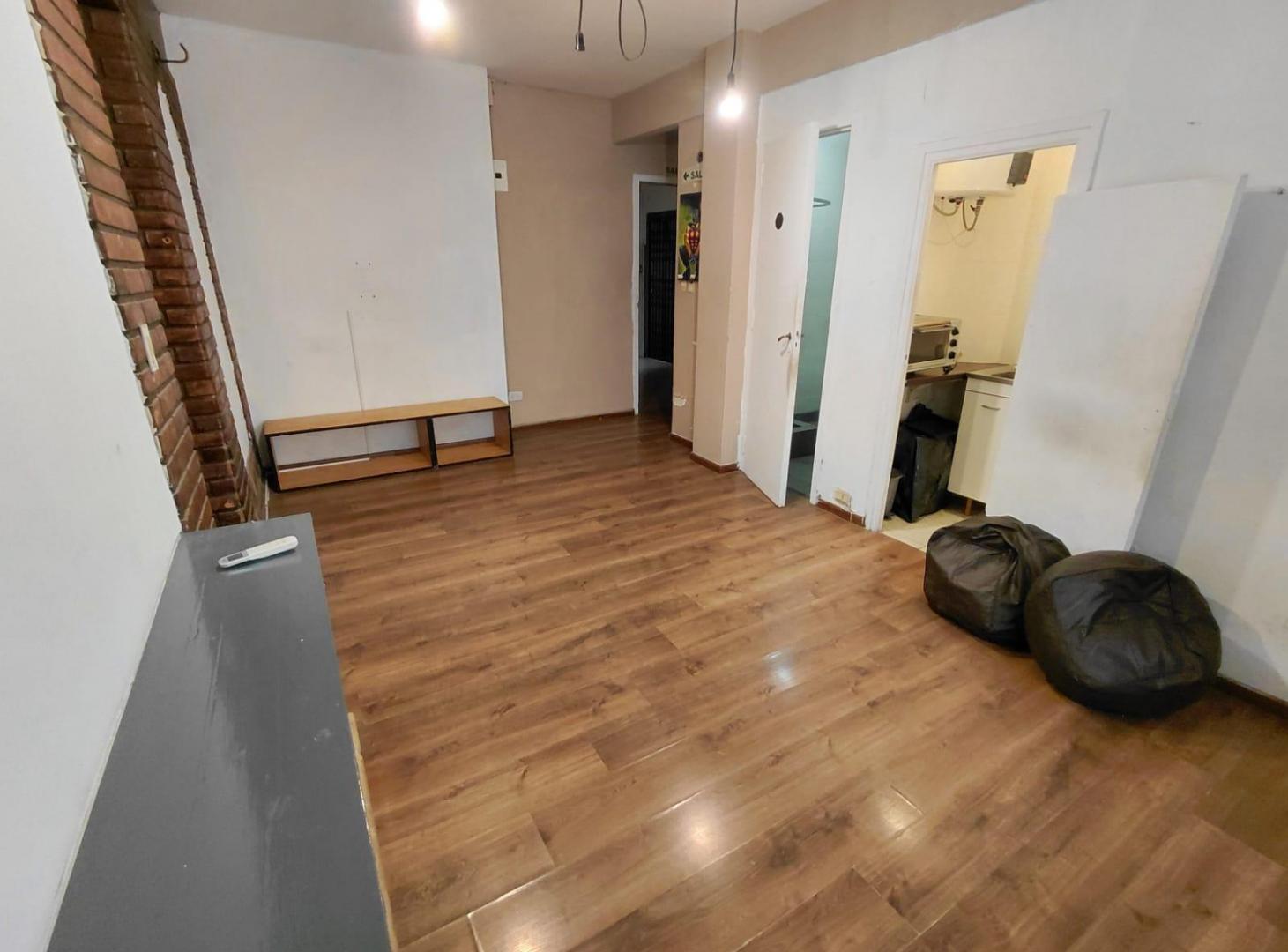 Foto de ALQUILER. MONOAMBIENTE/ Chacabuco 567 / San Telmo, imagen 1