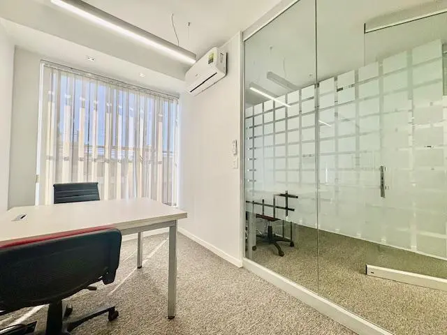 Edificio Comercial en Munro 4