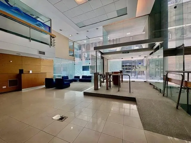Oficina de 1600 m2 en Microcentro 2