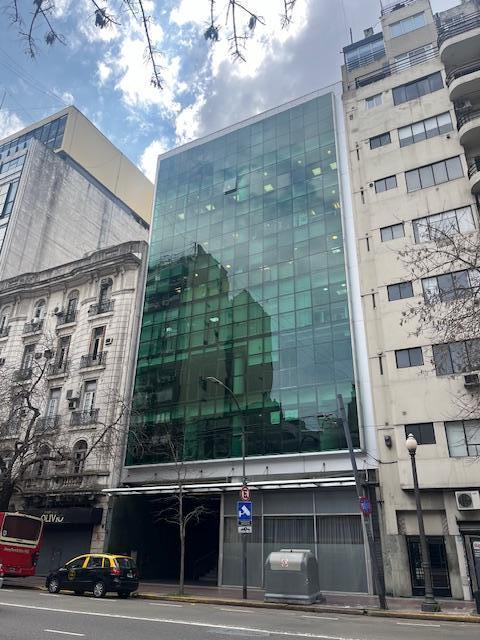 Oficina en Av. Cordoba y Cerrito - Excelente Edificio