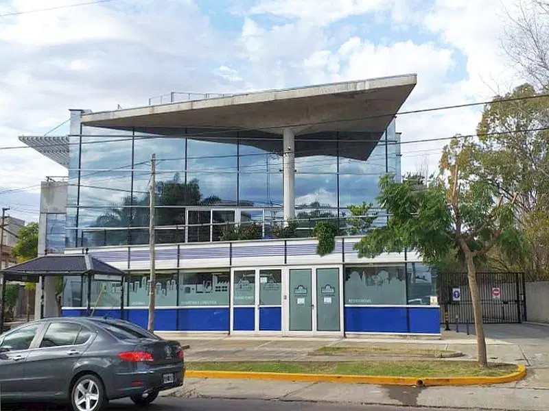 Oficina en alquiler Lomas de San Isidro 1