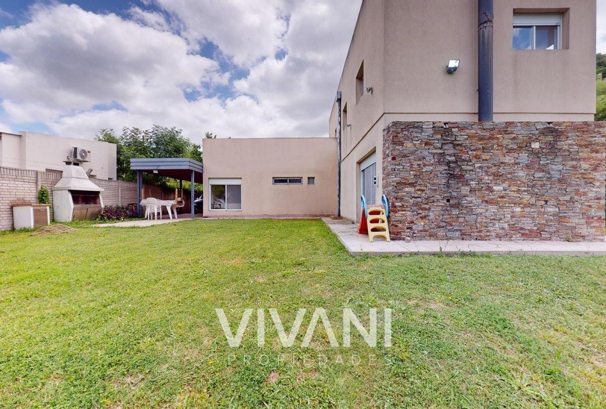 Casa en Venta 4 Dorm 50 Entre 9 y 10 Villa Elisa Vivani Pro 1