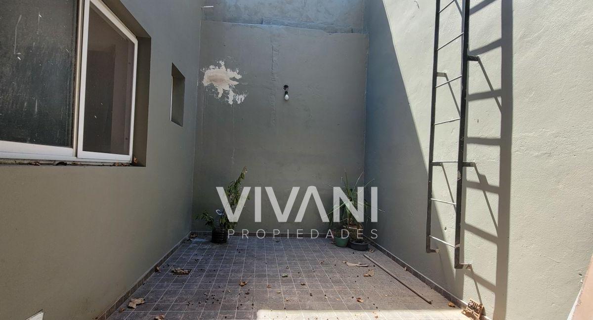 Oficinas - Consultorios 65 Esquina 1 - Local en Esq Opcional 5