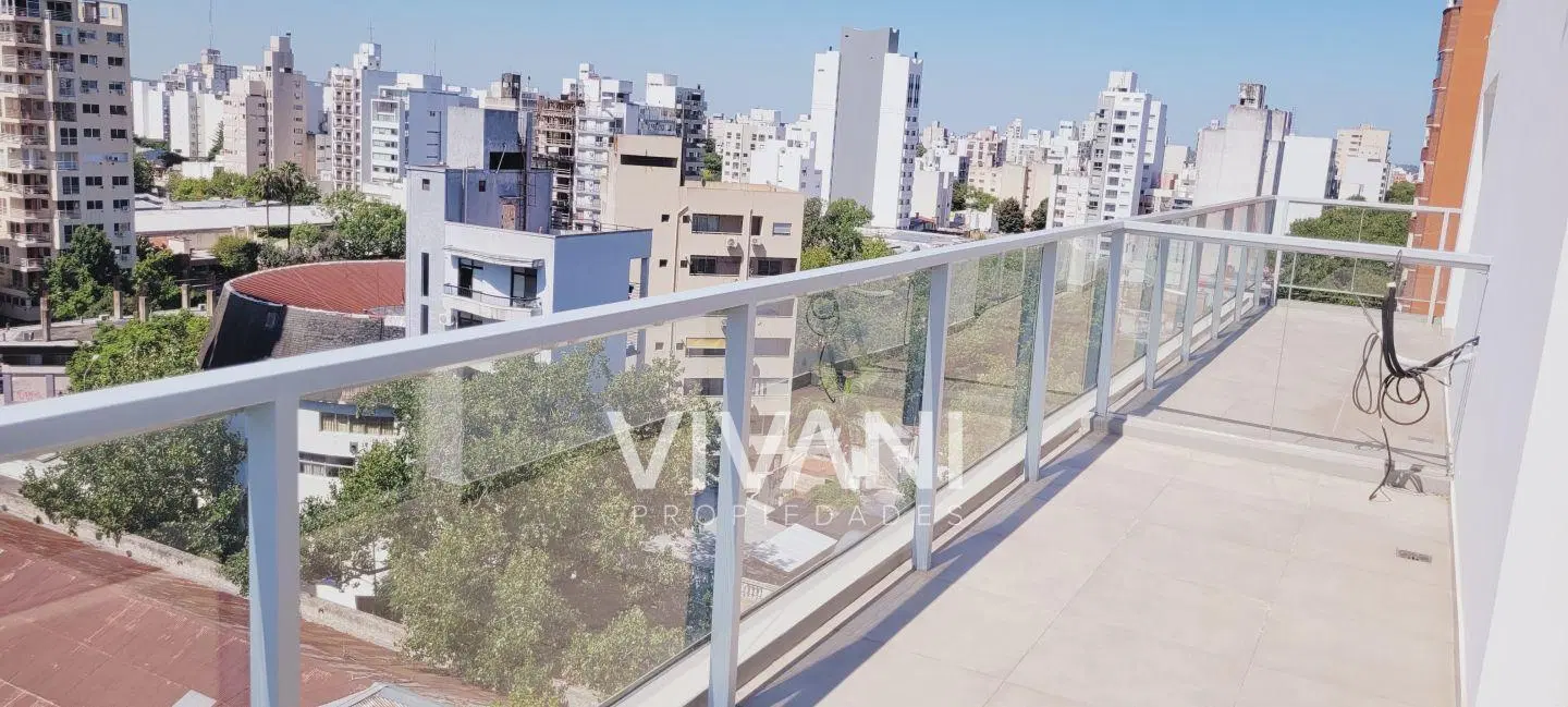 Venta de DUPLEX con terraza propia 57 entre 8 y 9, La Plata 5