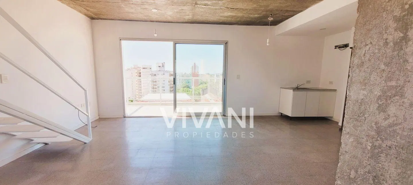 Venta de DUPLEX con terraza propia 57 entre 8 y 9, La Plata 1