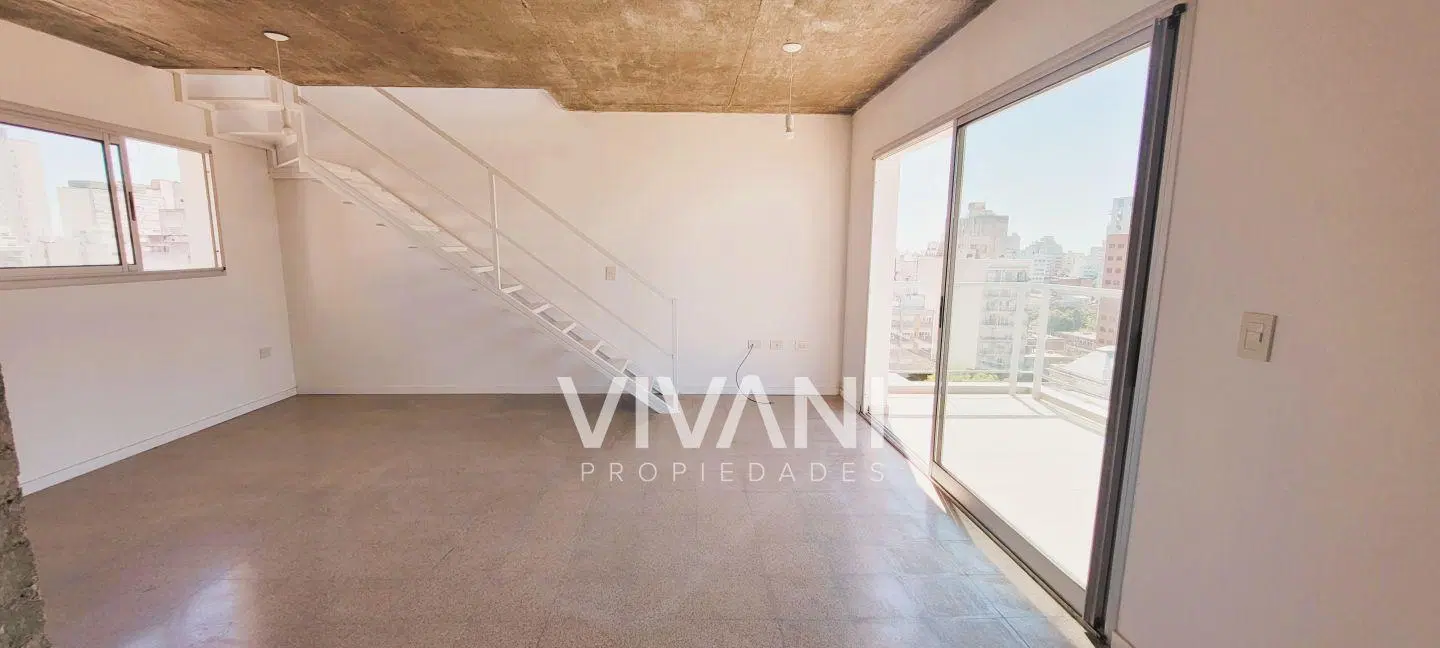 Venta de DUPLEX con terraza propia 57 entre 8 y 9, La Plata 4