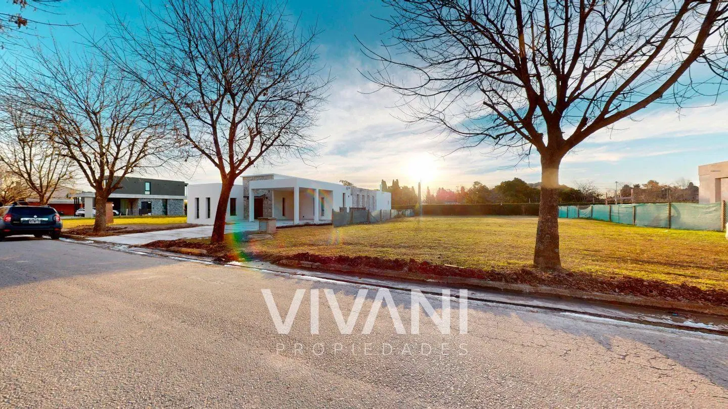 LOTE EN VENTA BARRIO PRIVADO BARRANCAS DE IRAOLA, Hudson. 1