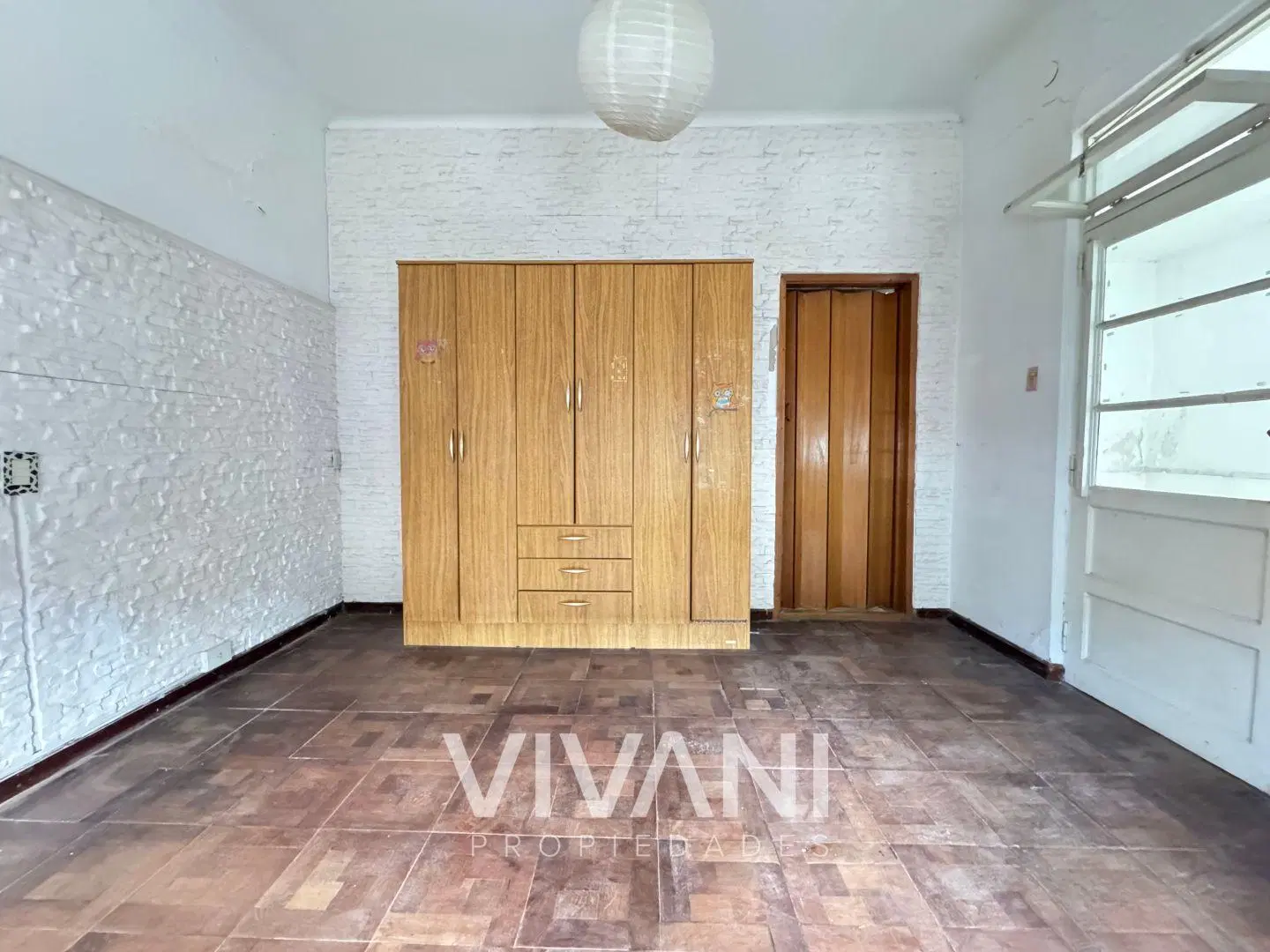 VENTA DE CASA- Calle 3 entre 66 y 67 2 dorm patio cochera 1
