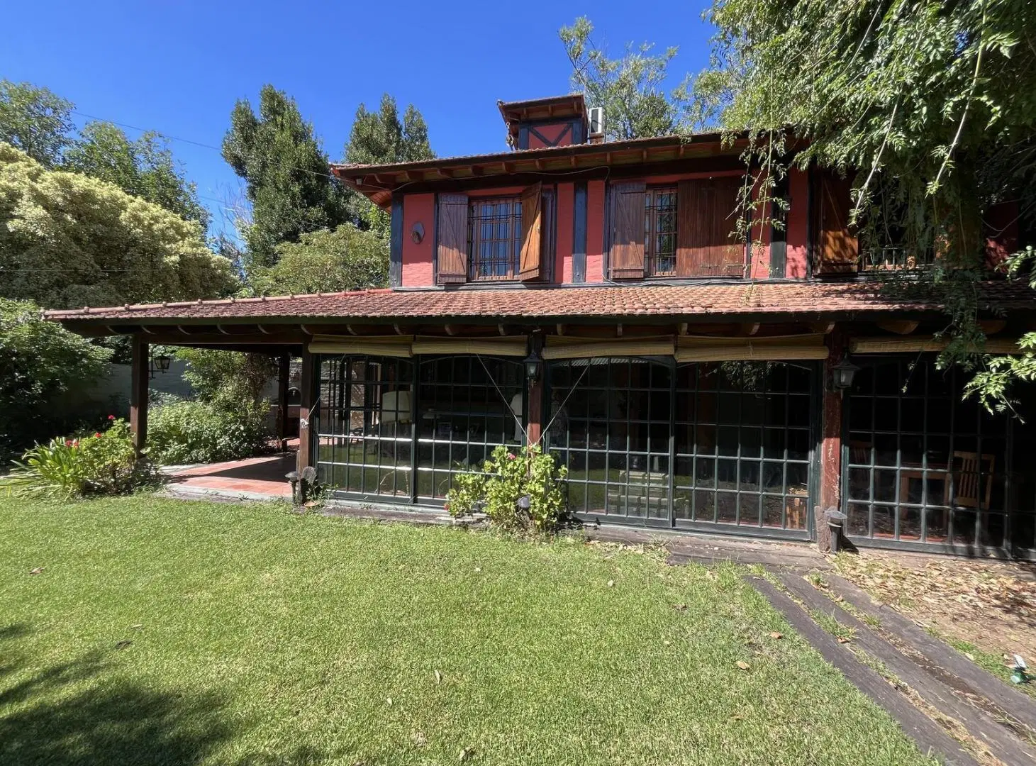 SANCHEZ 1890, entre La Rosa y Vías FFCR, Adrogué – CHALET DE ESTILO - EXCELENTE UBICACIÓN 2