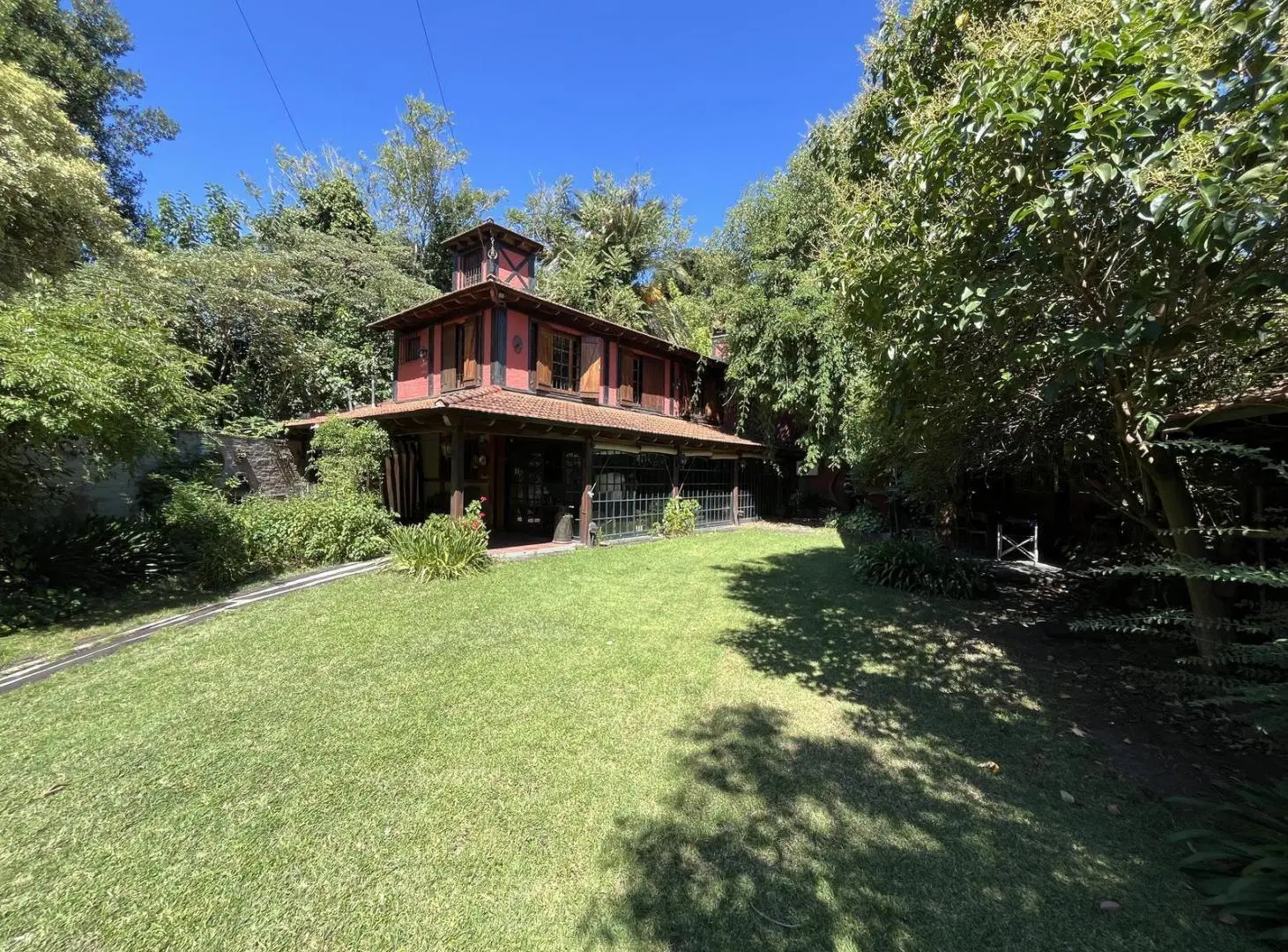 SANCHEZ 1890, entre La Rosa y Vías FFCR, Adrogué – CHALET DE ESTILO - EXCELENTE UBICACIÓN 1
