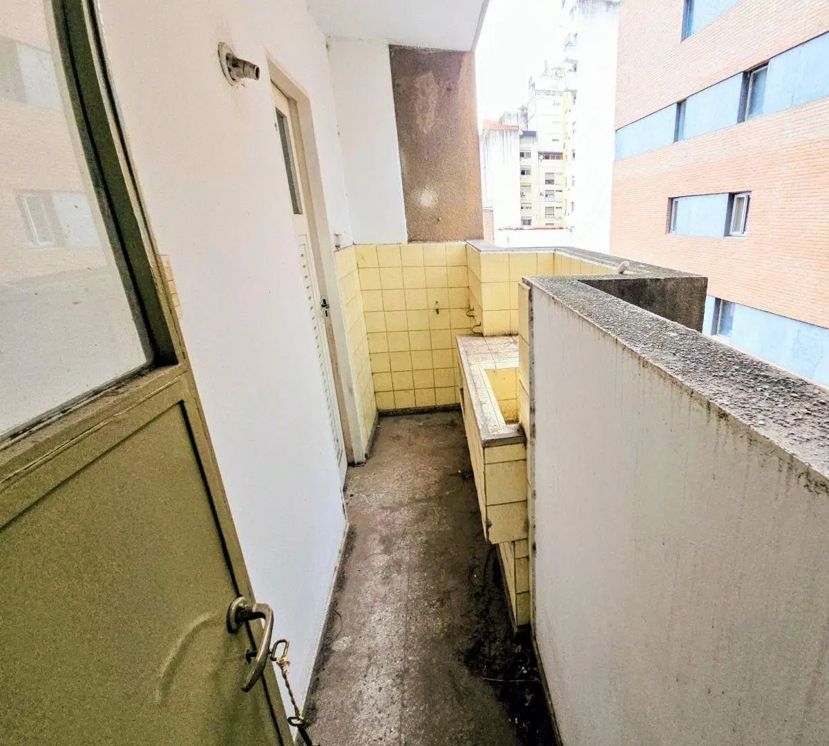 Departamento 2 dormitorios en venta en Alberdi 8