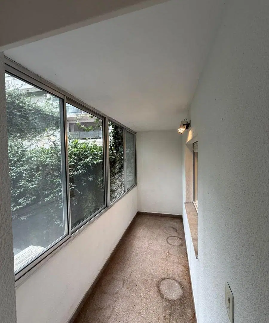 Departamento en Recoleta sobre calle Arenales 2