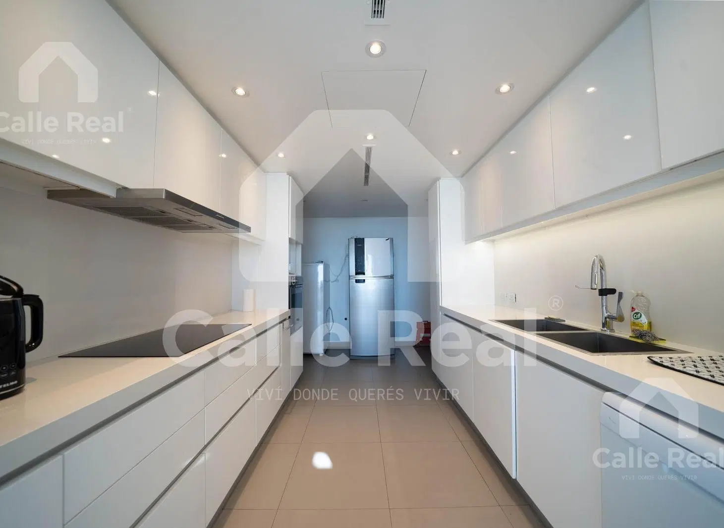 Departamento en alquiler en torre FORUM 8