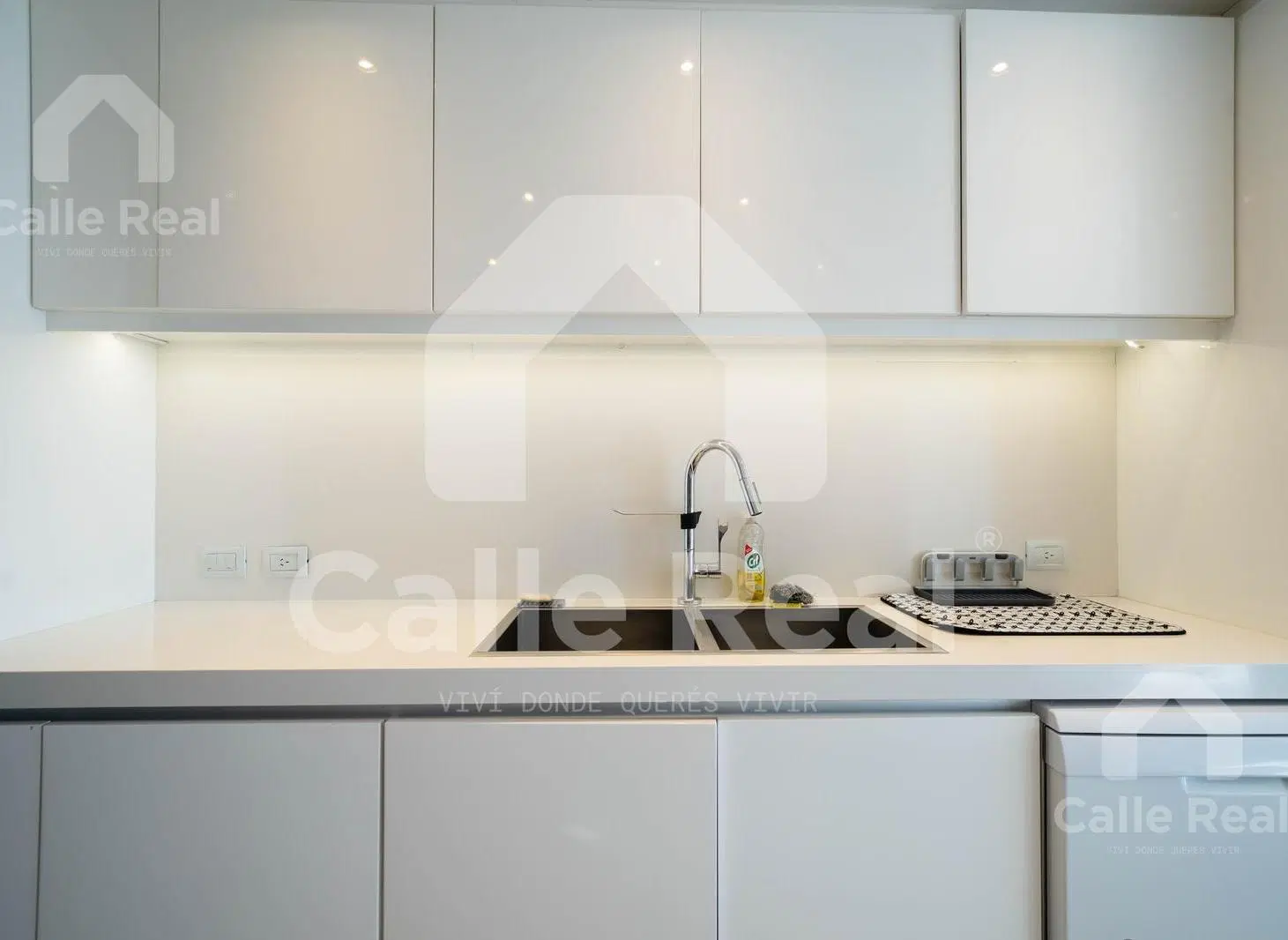 Departamento en alquiler en torre FORUM 5