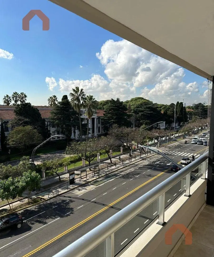 Departamento en alquiler sobre Libertador 3 DORMITORIOS amplia vista 1