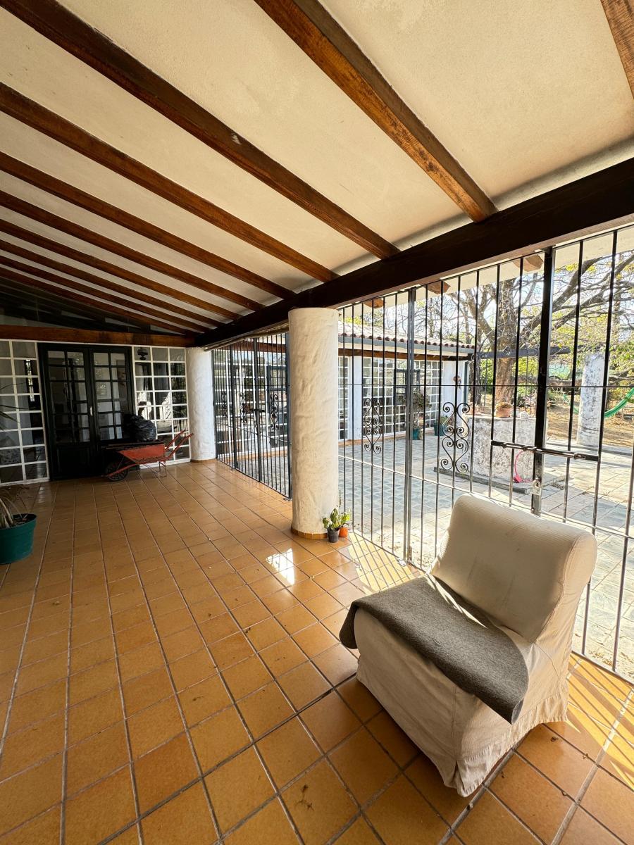 Apto Credito Casa en Venta 5 Dorm. Villa Allende Golf - con Parque y Pilet 2