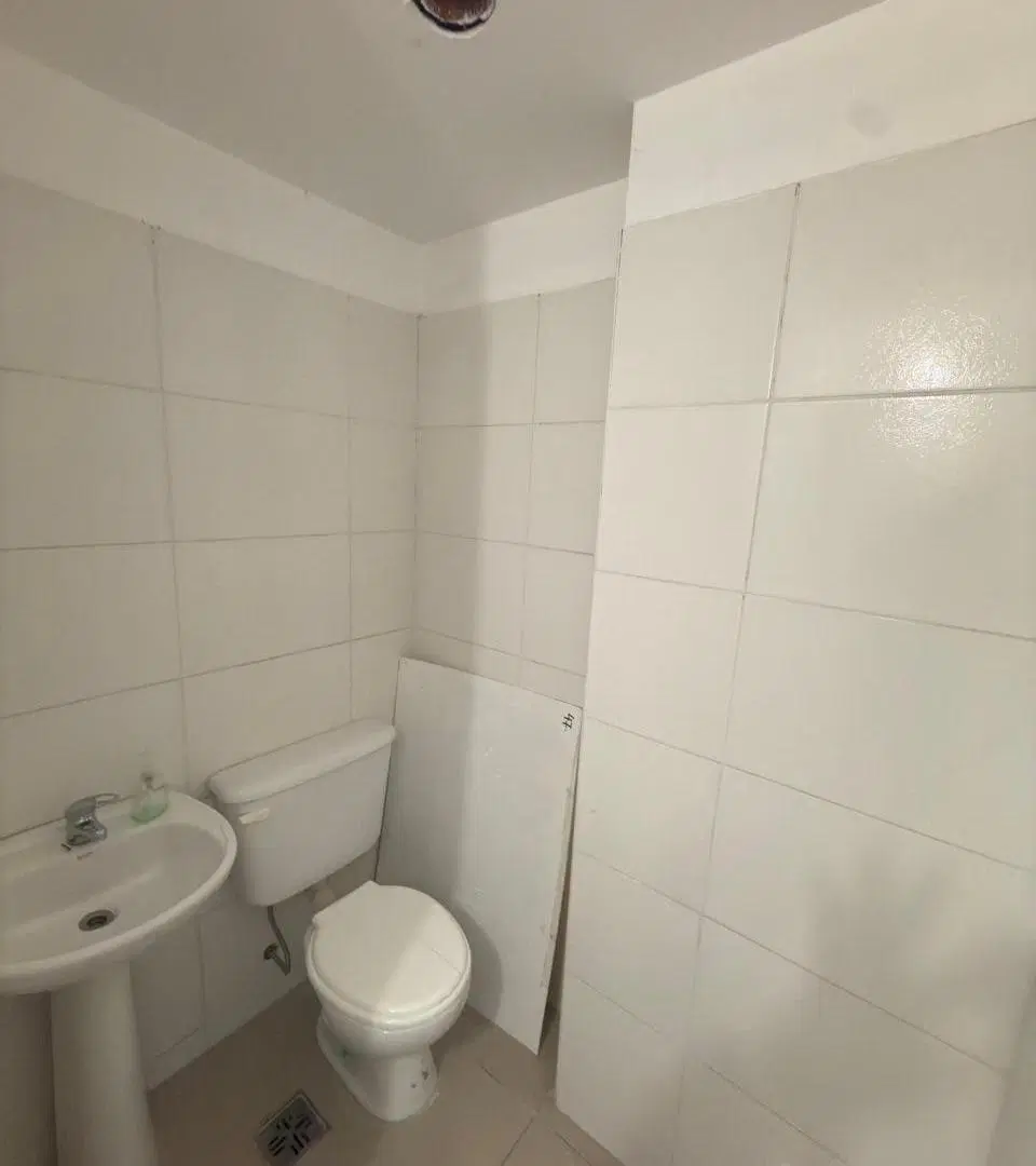 Local Comercial en Excelente ubicación - La Rioja 532 2