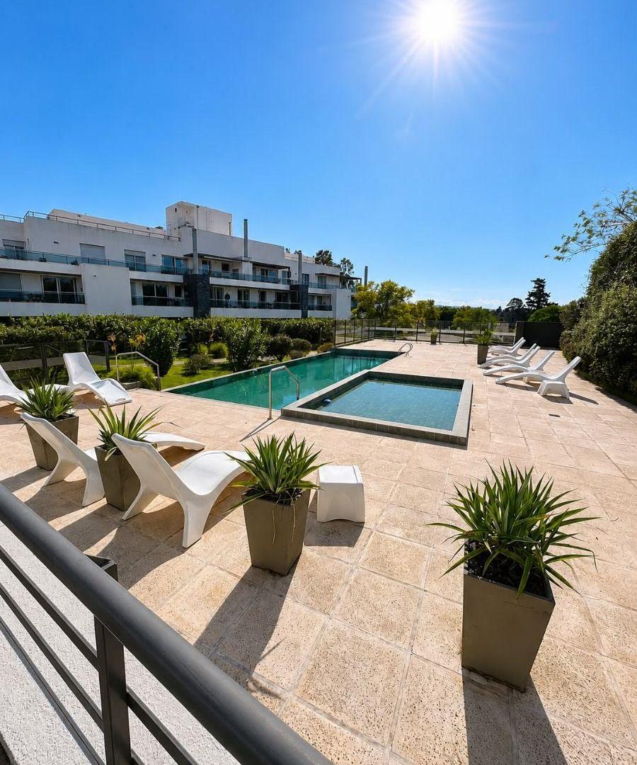 Foto de Departamento en alquiler 3 dormitorios - Casonas del Golf - Villa, imagen 2